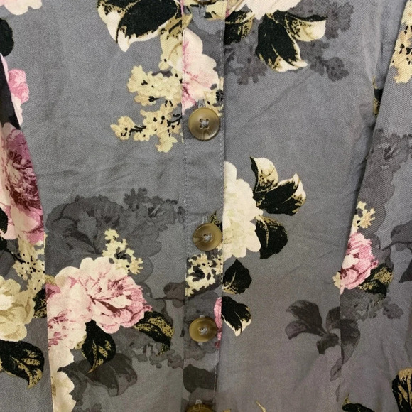 Torrid Floral Tank - Picture 3 of 7